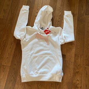 New puma sweat shirt.